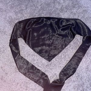 Shein bandanna tie in the back black top